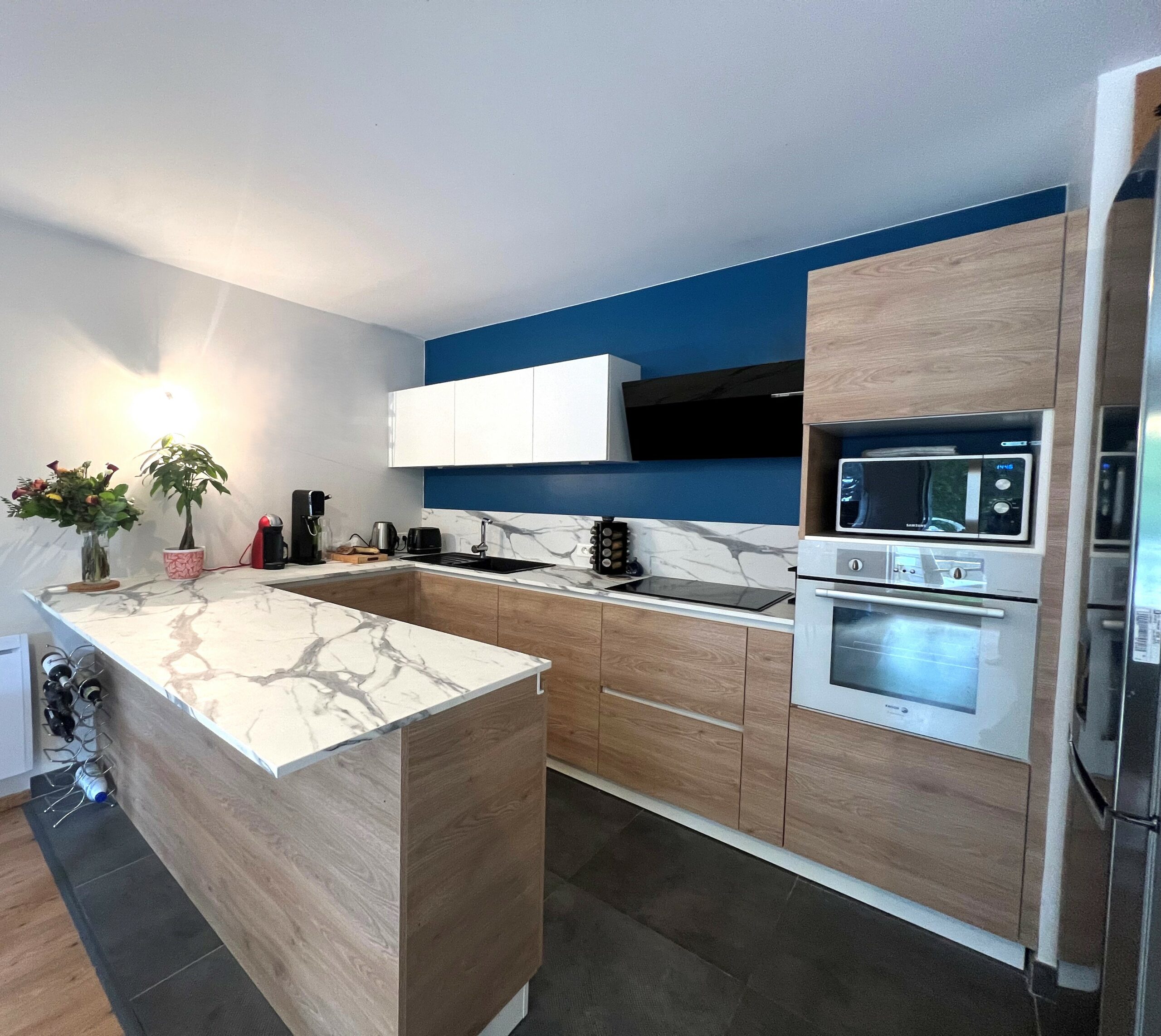 Meubles hauts et bas sans poignée ARMONY CUCINE installés à Nantes