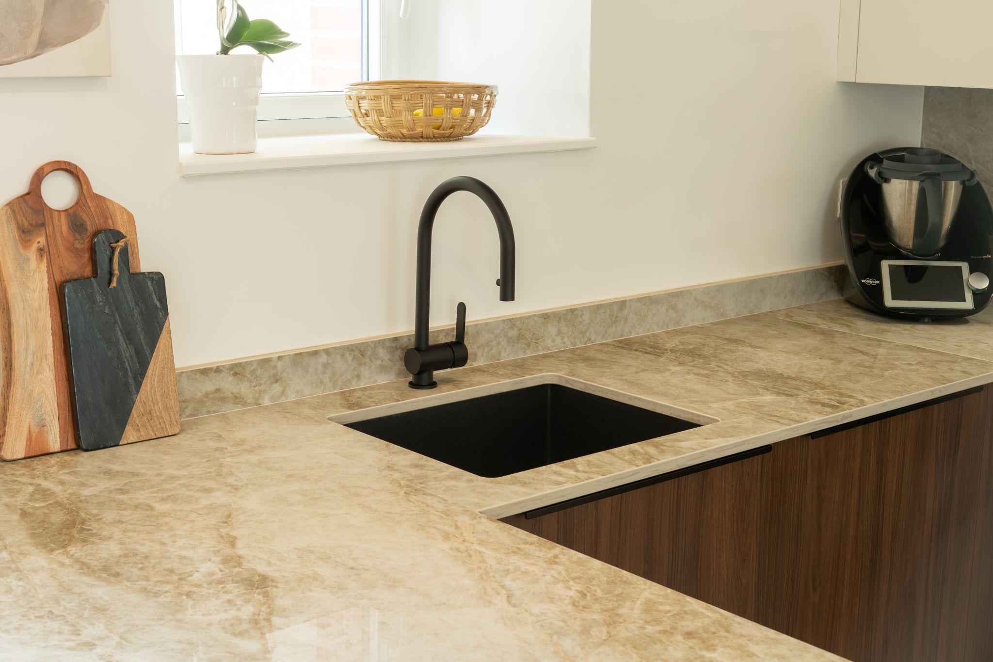 Installation artisanale d’une cuisine ARMONY CUCINE par un ébéniste à Sucé-sur-Erdre